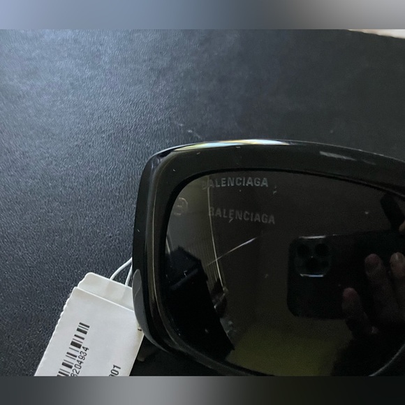 BALENCIAGA SUNGLASSES - Picture 8 of 11